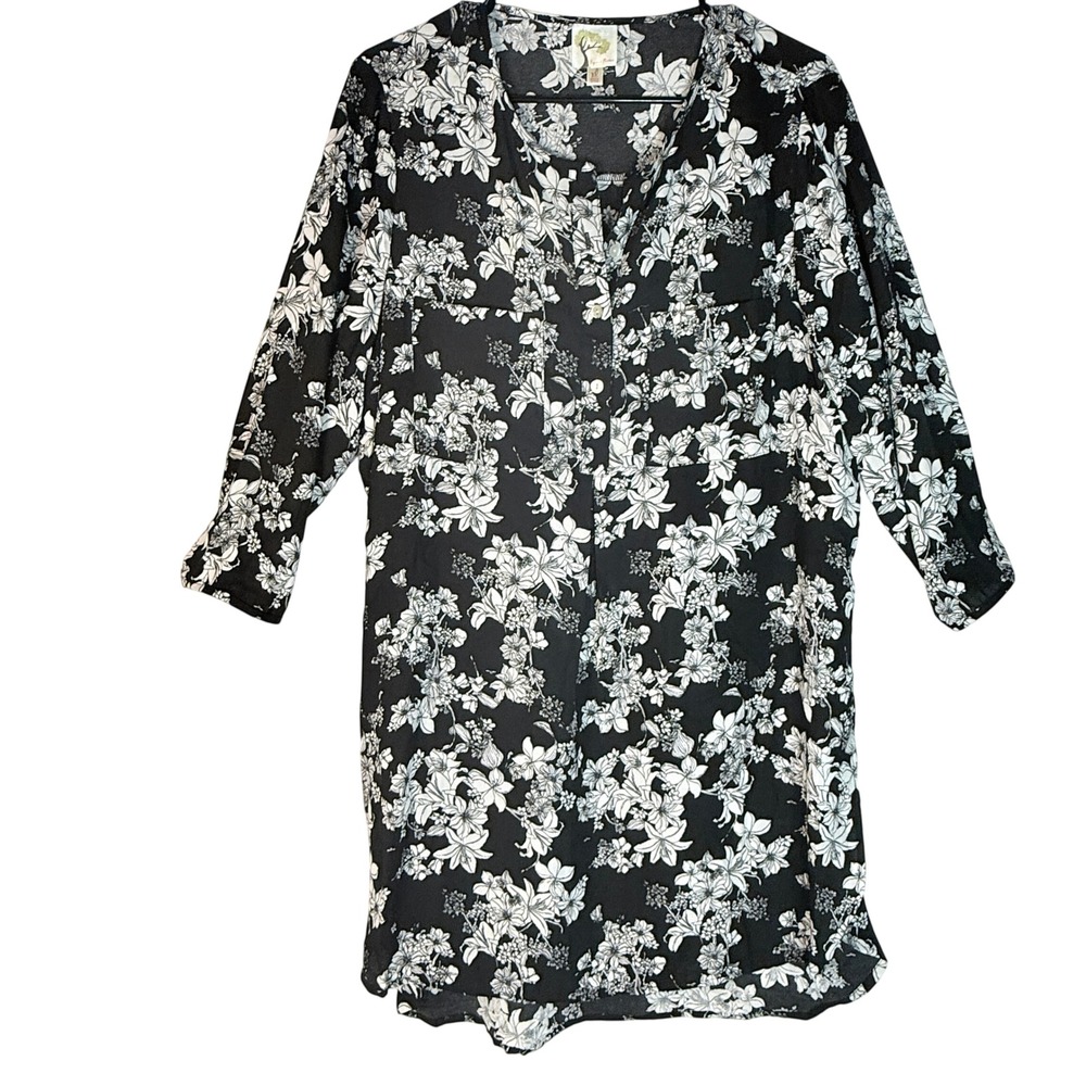 Fig & Flower Floral Tunic Blouse XL Black White 3/4 Sleeve Button Front Top